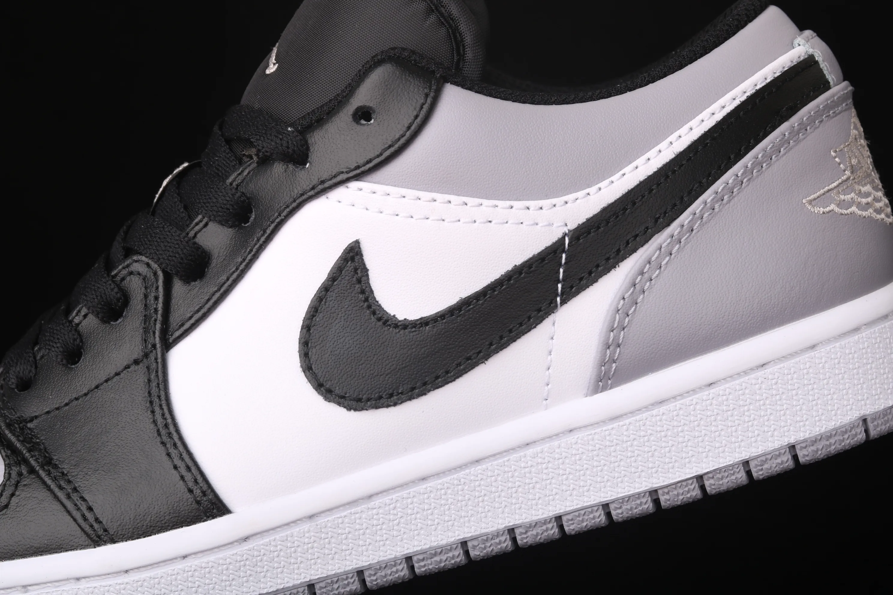 All categories Air Jordan Jordan series basketball shoes Air Jordan 1 Low New version Air Jordan 1 Low AJ1 Joe 1 low top leather cultural and leisure sports sneakers 553558-110